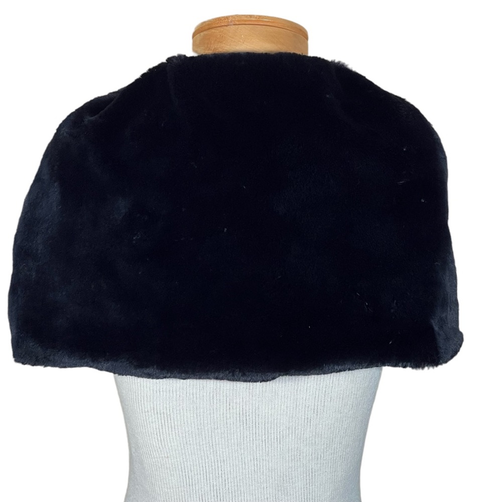 The Children’s Place Faux Fur Black Cape With Button & Loop Closure M 7/8 - Picture 5 of 11